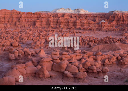 Sonnenuntergang über den Goblin Valley State Park in Utah. fallen. Stockfoto