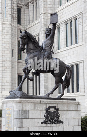 Robert der Bruce-Statue außerhalb Marischal College Broad Street in Aberdeen Stockfoto
