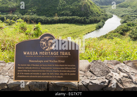 Wailua Heritage Trail Schild über Wailua River - Kauai, Hawaii Stockfoto