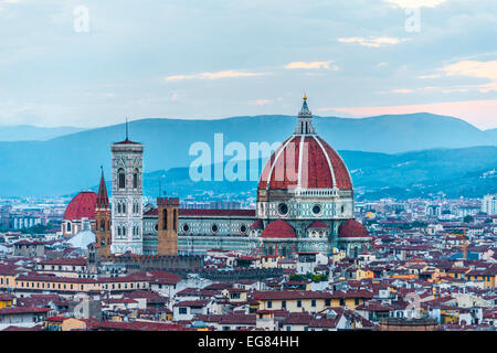 Panoramablick über die Stadt Florenz Kathedrale, Dom Santa Maria del Fiore mit der Kuppel von Brunelleschi Stockfoto