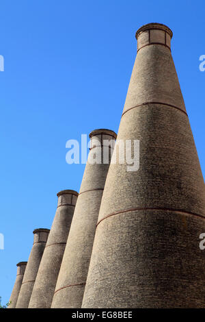 Spanien, Andalusien, Sevilla, La Cartuja, Kloster, Schornsteine, Stockfoto
