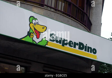 Filiale der Supermarktkette Super Dino in Las Palmas de Gran Canaria, Kanarische Inseln Stockfoto