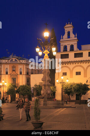 Spanien, Andalusien, Sevilla, Plaza De La Virgen de Los Reyes, Platz, Brunnen, Stockfoto