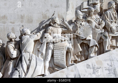 Detail des westlichen Profils des Denkmals der Entdeckungen in Belem in Lissabon Stockfoto