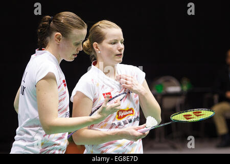 LEUVEN, BELGIEN, 14.02.2015. Badmintonspieler Kamilla Rytter Juhl (links) und Christinna Pedersen (rechts) von Dänemark schlagen Johanna Goliszewski und Carla Nelte (nicht abgebildet) von Deutschland im Halbfinale der gemischten Team Europameisterschaft in Leuven, 2015. Stockfoto