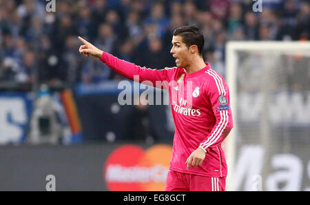 Cristiano Ronaldo (Real Madrid) Gesten während der Champions-League-Spiel zwischen FC Schalke 04 und Real Madrid, Veltins Arena in Gelsenkirchen am 18. Februar. 2015. Stockfoto