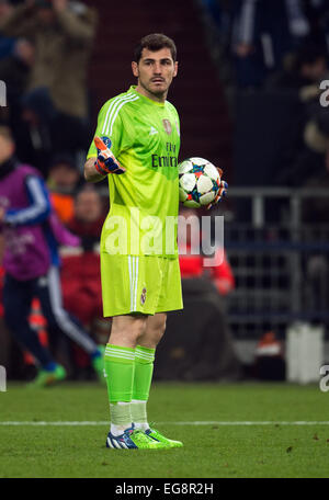 Gelsenkirchen, Deutschland. 18. Februar 2015. Madrids Torhüter Iker Casillas im Bild während der Champions League-Runde 16 Spiel FC Schalke 04 Vs Real Madrid in Gelsenkirchen, Deutschland, 18. Februar 2015. Foto: Bernd Thissen/Dpa/Alamy Live News Stockfoto