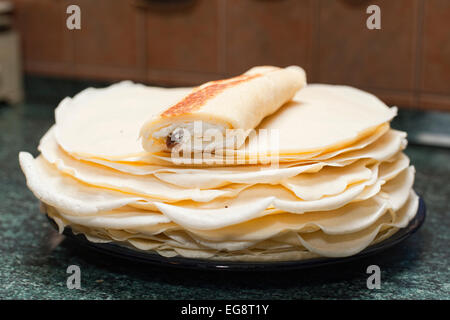 Pfannkuchen mit Quark Stockfoto