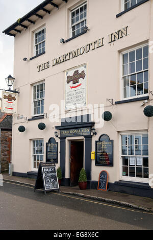 Totnes Marktflecken im Devon England UK. Teil des Stadtteils South Hams.  Das Dartmouth Inn Stockfoto