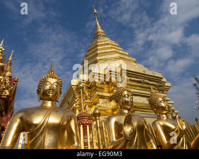 Goldene Stuppa am Tempel Doi Suthep, Chiang Mai, Thailand Stockfoto