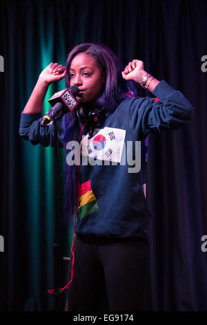 Bala Cynwyd, Pennsylvania, USA. 19. Februar 2015. R&B Sänger, Songwriter, JUSTINE SKYE führt in die IHeart Studios im Power 99 FM in Bala Cynwyd Pa.JUSTINE SKYE trat ihre neue hit single "Collide" Credit: Ricky Fitchett/ZUMA Draht/Alamy Live News Stockfoto