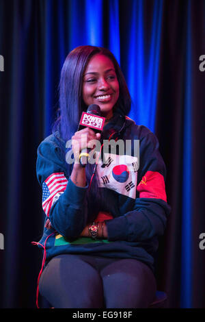 Bala Cynwyd, Pennsylvania, USA. 19. Februar 2015. R&B Sänger, Songwriter, JUSTINE SKYE führt in die IHeart Studios im Power 99 FM in Bala Cynwyd Pa.JUSTINE SKYE trat ihre neue hit single "Collide" Credit: Ricky Fitchett/ZUMA Draht/Alamy Live News Stockfoto