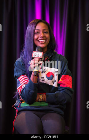 Bala Cynwyd, Pennsylvania, USA. 19. Februar 2015. R&B Sänger, Songwriter, JUSTINE SKYE führt in die IHeart Studios im Power 99 FM in Bala Cynwyd Pa.JUSTINE SKYE trat ihre neue hit single "Collide" Credit: Ricky Fitchett/ZUMA Draht/Alamy Live News Stockfoto