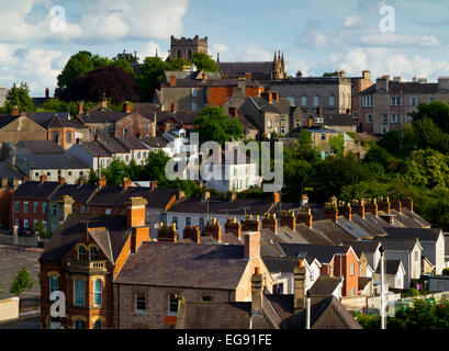 Blick über Armagh Stadt Nordirland Vereinigtes Königreich in Richtung St. Patricks Kirche von Irland Kathedrale stammt ursprünglich aus 445 n. Chr. Stockfoto