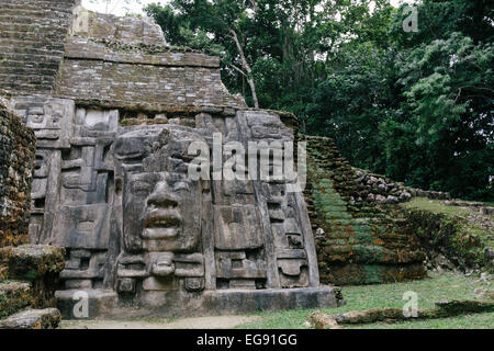 Maske-Tempel, Lamanai, Belize, Mittelamerika Stockfoto