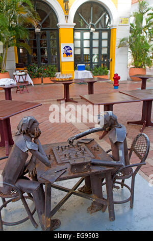 Skulptur in Plaza de San Pedro Claver in Altstadt Cartagenas Stockfoto