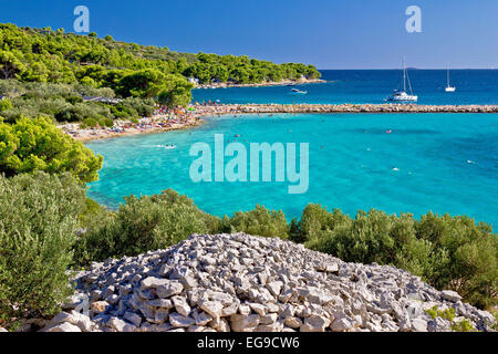 Insel Murter türkisfarbene Lagunenstrand, Dalmatien, Kroatien Stockfoto