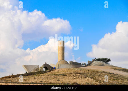 Beer Sheva, Israel The Negev Brigade Monument in Erinnerung an die Mitglieder des Palmach Negev Brigade wh von Dani Karavan entworfen Stockfoto