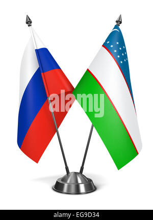 Russland und Usbekistan - Miniatur-Flags, Isolated on White Background. Stockfoto