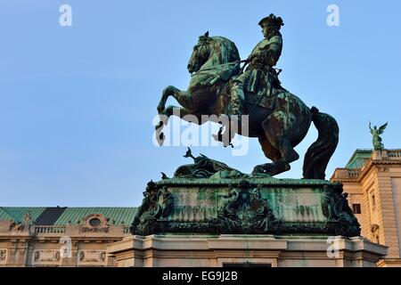 Reiterstatue von Prinz Eugene vor Hofburg Palast am Heldenplatz quadratisch, Bezirk Innere Stadt, Wien, Österreich Stockfoto