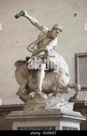 Statue des Herkules, die Tötung der Zentaur Nessus. Florenz, Italien Stockfoto