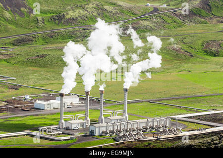 Nesjavellir Kraftwerk, das größte Geothermiekraftwerk in Island. Stockfoto