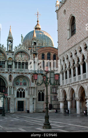 Venedig, Italien-Februar 23, 2014:San Marco Cathedral. Es ist die berühmteste aller Kirchen der Stadt und liegt am östlichen Ende der Stockfoto