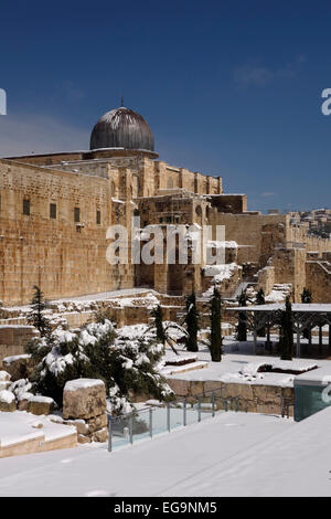 Schnee bedeckt den Jerusalem archäologische Park unter El-Aksa-Moschee an der südlichen Wand des Haram al-Sharif in der alten Stadt, Ost-Jerusalem Israel Stockfoto