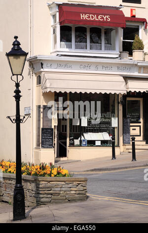 Cafe Restaurant am Montpelier Parade / Harrogate / North Yorkshire / UK Stockfoto