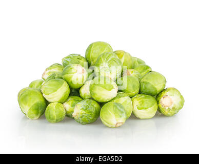 Rosenkohl isoliert auf weißem Hintergrund Stockfoto