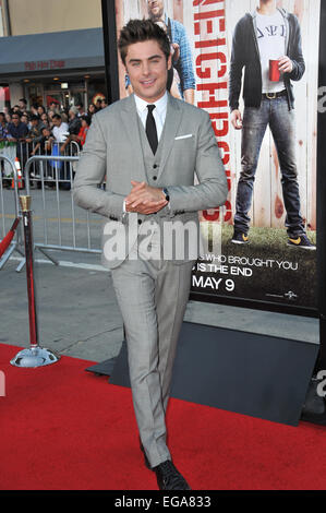 LOS ANGELES, CA - 28. April 2014: Zac Efron auf der World premiere seines Films "Nachbarn" am Regency Village Theatre in Westwood. Stockfoto