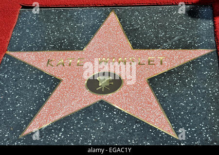 LOS ANGELES, CA - 17. März 2014: Schauspielerin Kate Winslet ist mit dem 2,520th Stern auf dem Hollywood Walk of Fame geehrt. Stockfoto