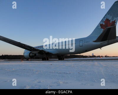 Boeing 767 C-GHLU Air Canada bei YOW Ottawa Kanada, 20. Februar 2015 Stockfoto