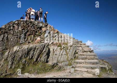 Gipfel des Snowdon (Yr Wyddfa), Snowdon, Snowdonia-Nationalpark, Gwynedd, Wales, Vereinigtes Königreich, Europa Stockfoto