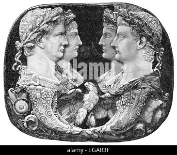 link auf der linken Seite der römische Kaiser Claudius und seine Frau Agrippina, auf der rechten Seite der Roman Emperor Tiberius mit seiner Frau Livia, Stockfoto