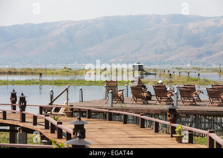 Inle Resort und Spa Hotel in Nyaungshwe Region. Luxus-Unterkunft am Ufer des Inle-See, Burma, Myanmar. Stockfoto