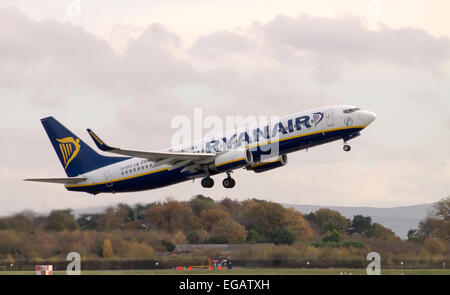 Ryanair Boeing 737-800 von Manchester International Airport. Stockfoto
