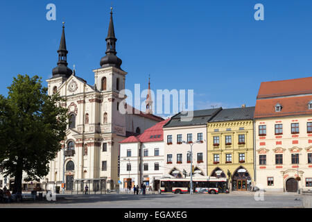 St. Ignatius von Loyola Kirche und Architektur in Masaryk-Platz, Jihlava, Tschechische Republik Stockfoto