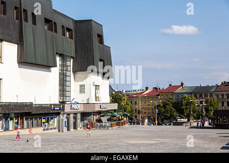 Kommunistischen Ära Gebäude in Masarykovo Namesti Altstädter Ring, Jihlava, Tschechische Republik Stockfoto