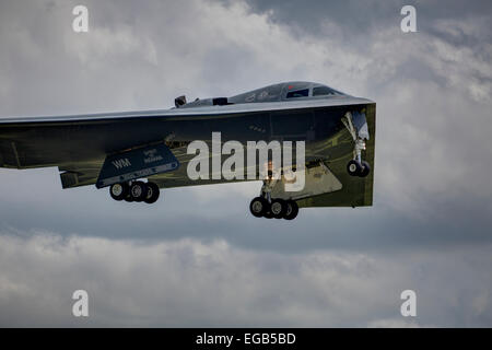 B2 Stealth Bomber kommt an RAF Fairford. Juni 2014 Stockfoto