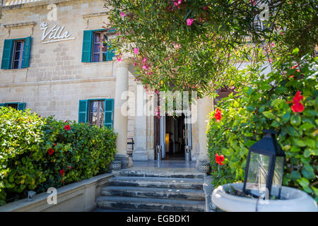 Malta. Der Eingang der Villa Balluta Bay in St. Julians, Malta Stockfoto