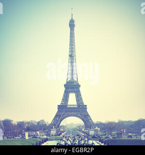 Der Eiffelturm in Paris, Frankreich. Retro-Stil Bild Stockfoto