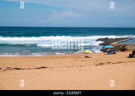 Ansicht von Bilgola Beach, einem beliebten Strand und einer der berühmten Sydneys Nordstrände, new South Wales, Australien Stockfoto