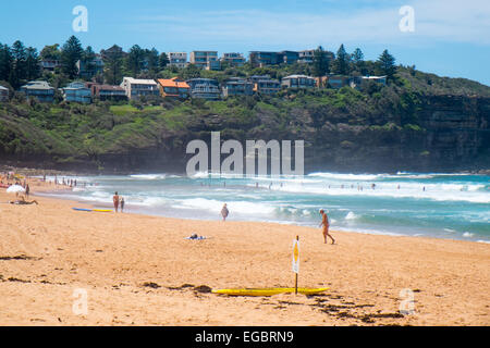 Ansicht von Bilgola Beach, einem beliebten Strand und einer der berühmten Sydneys Nordstrände, new South Wales, Australien Stockfoto