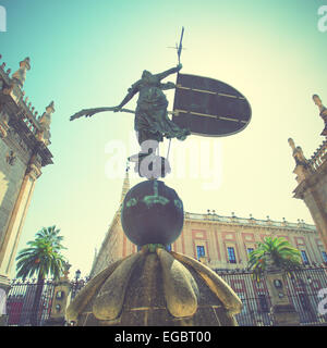 Giraldillo (Wetterfahne 16. Jh.) in Sevilla, Spanien. Retro-Stil vorgefiltert Stockfoto