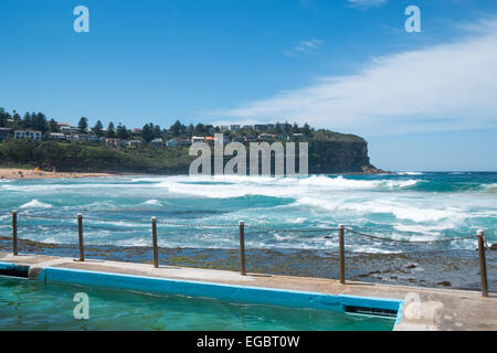 Ansicht von Bilgola Beach, einem beliebten Strand und einer der berühmten Sydneys Nordstrände, new South Wales, Australien Stockfoto