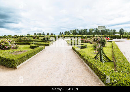 Rosengärten, Rundale Palace Museum und Park, Lettland Stockfoto