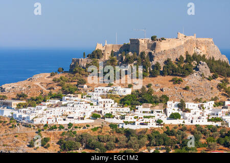 Lindos, Schloss oben auf der griechischen Insel Rhodos Stockfoto