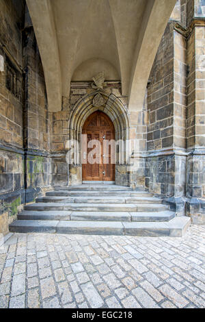 Seitentür, St.-Veits-Dom Stockfoto