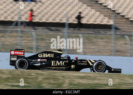 Barcelona, Spanien. 22. Februar 2015. Lotus F1 Team Pilot Romain Grosjean, um die BCN-Schaltung für Tag 4 des Tests Credit braucht: Action Plus Sport/Alamy Live News Stockfoto